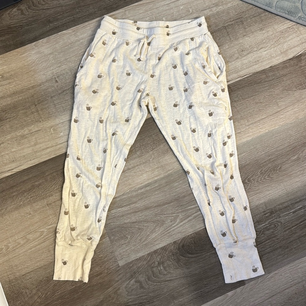 Small Kate Quinn coffee joggers